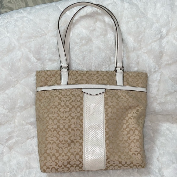 RARE HTF Like new Coach Signature Reptile Stripe Ivory Tote Canvas Tote bag - Picture 1 of 16